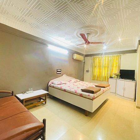 Hotel Rajdhani And Guest House Gujarat - Best Family Hotel In Halol Near Pavagadh And Halol Gidc المظهر الخارجي الصورة